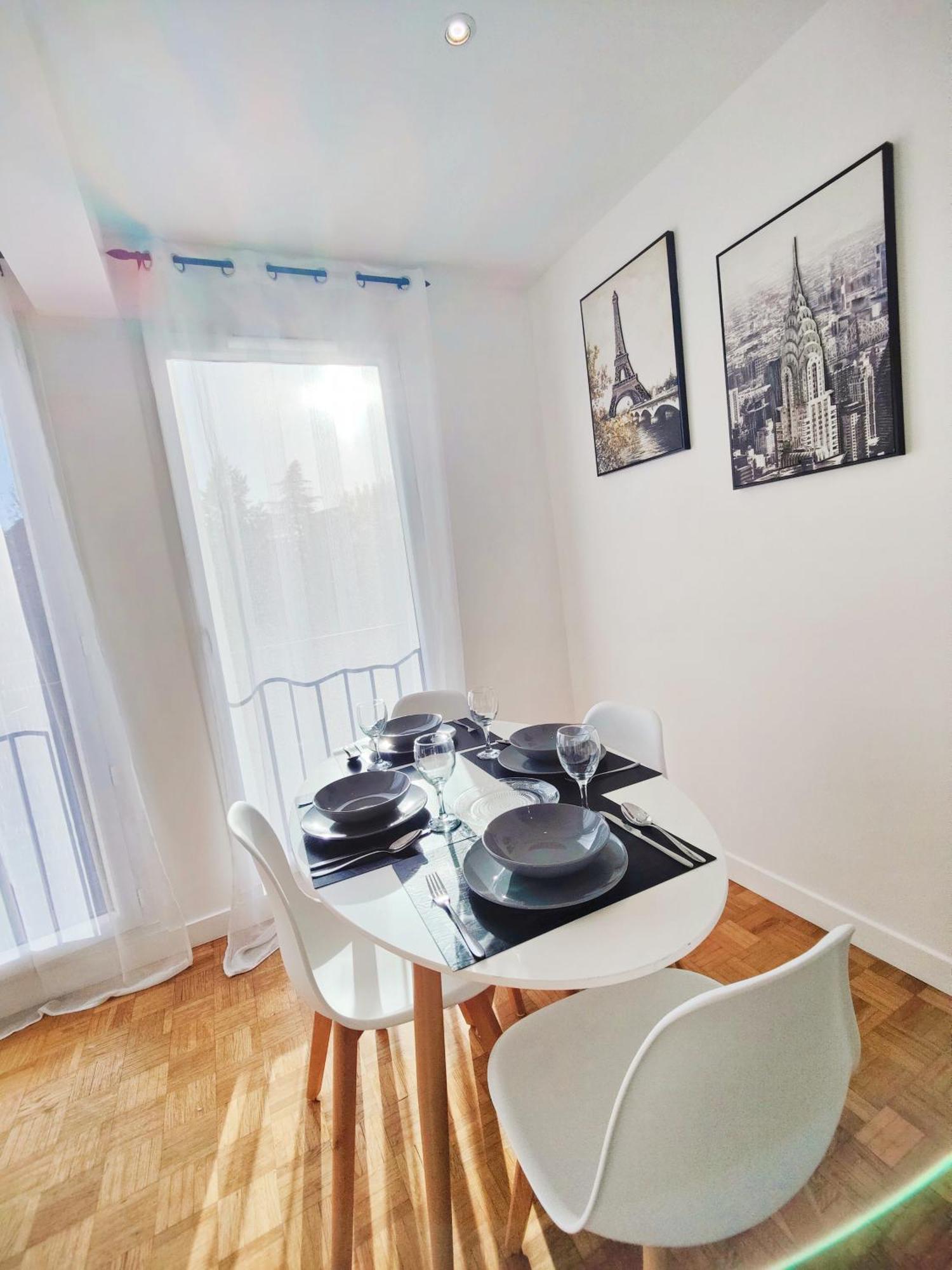 Metro A 2 Minutes Paris Centre Le Marais Apartment Romainville Exterior photo
